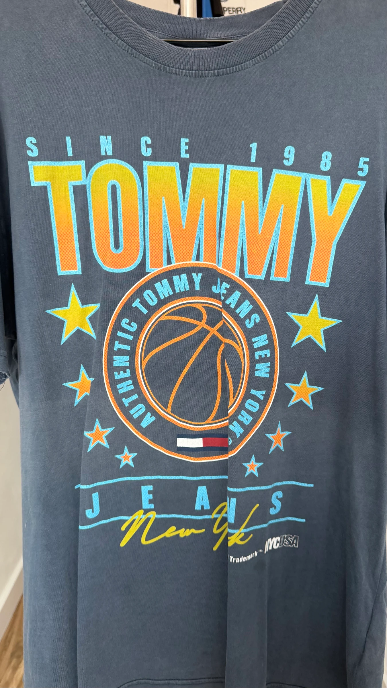 Camiseta vintage Tommy Jeans NYC – tamanho G – photo 3